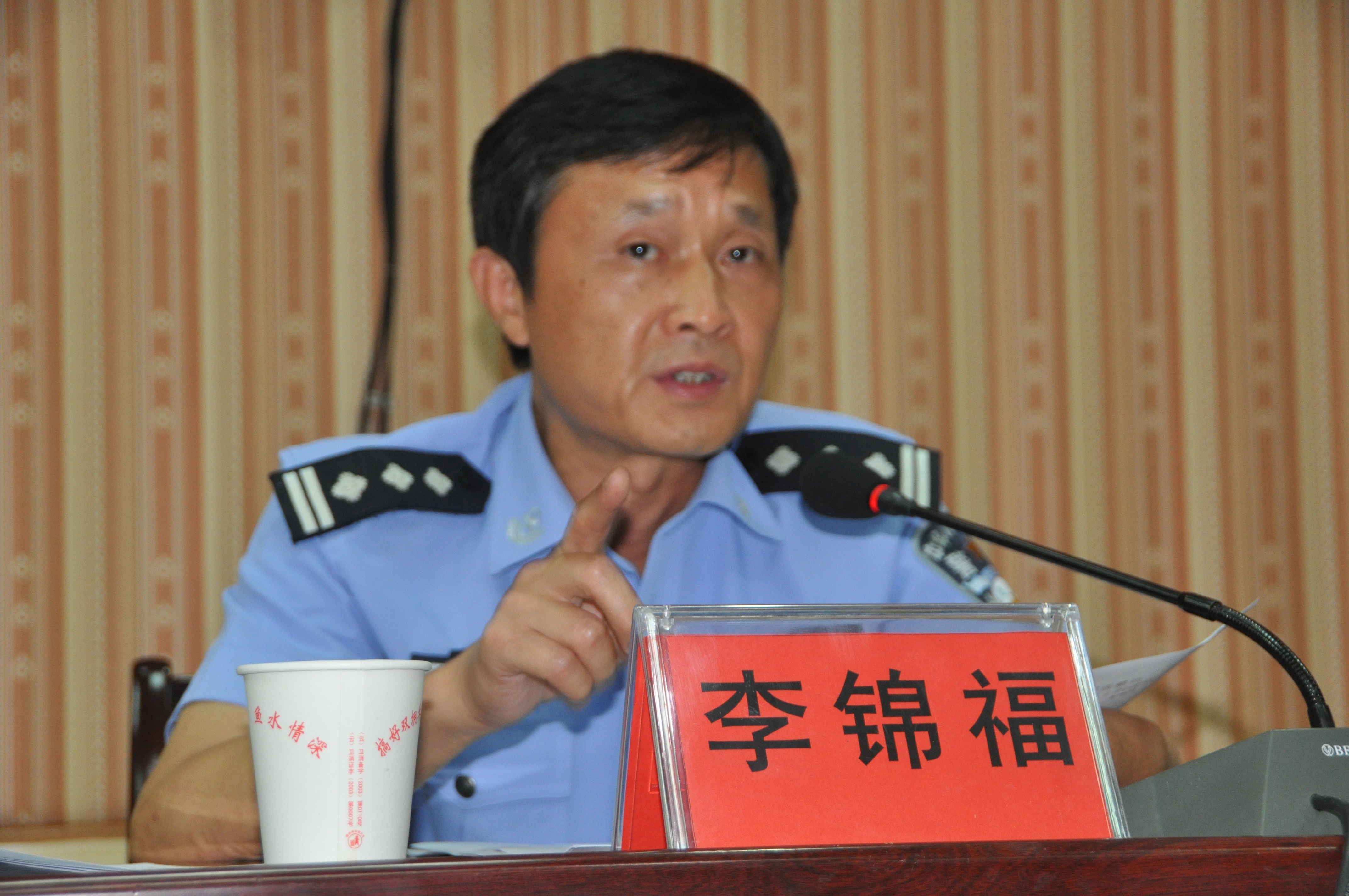 黔西南州公安局全面部署火灾隐患排查整治专项行动2.JPG